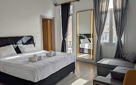 Travellers Corfu Town Luxury Suites, Studios & Apartments
